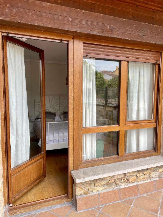 La Santina Y Su Jardin Lejlighed Avilés Eksteriør billede